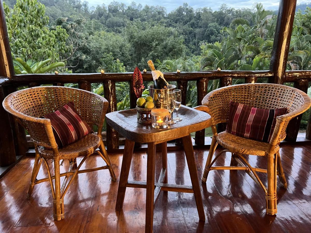 Kanlaya'S Eyrie, Luxury Homestay Pang Mapha المظهر الخارجي الصورة