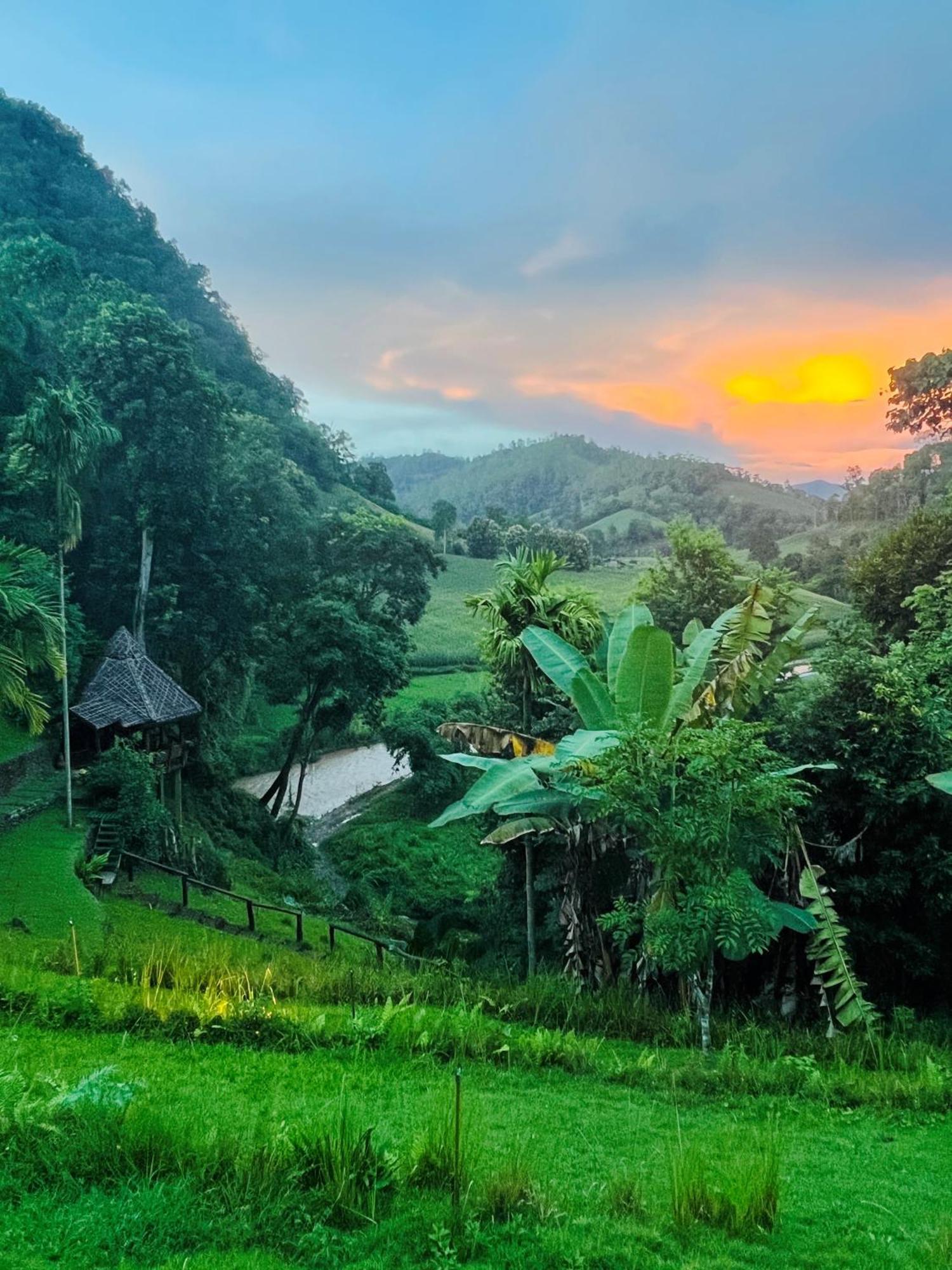 Kanlaya'S Eyrie, Luxury Homestay Pang Mapha المظهر الخارجي الصورة