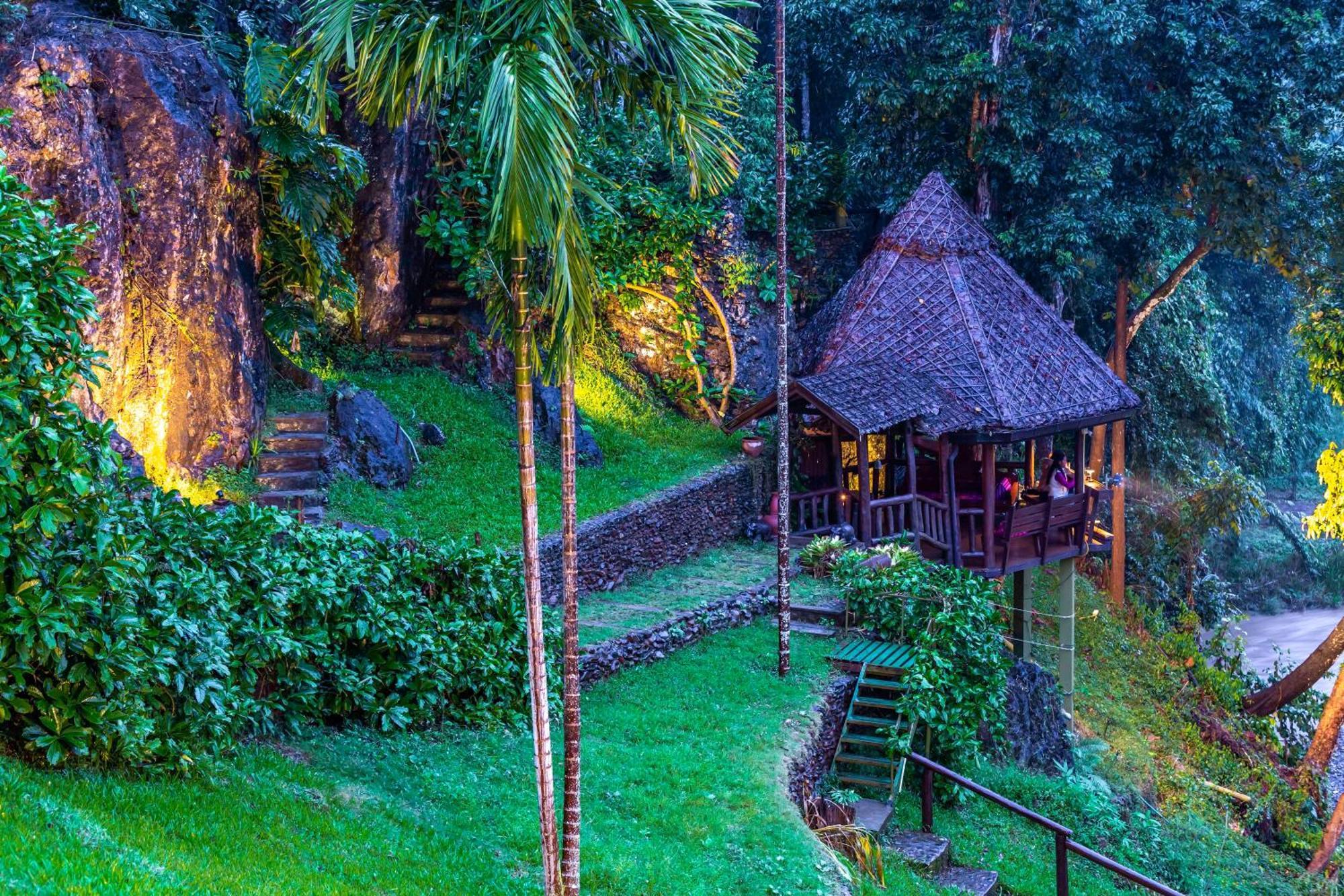 Kanlaya'S Eyrie, Luxury Homestay Pang Mapha المظهر الخارجي الصورة